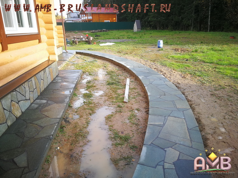 Укладка камня плитняка с соблюдением швов