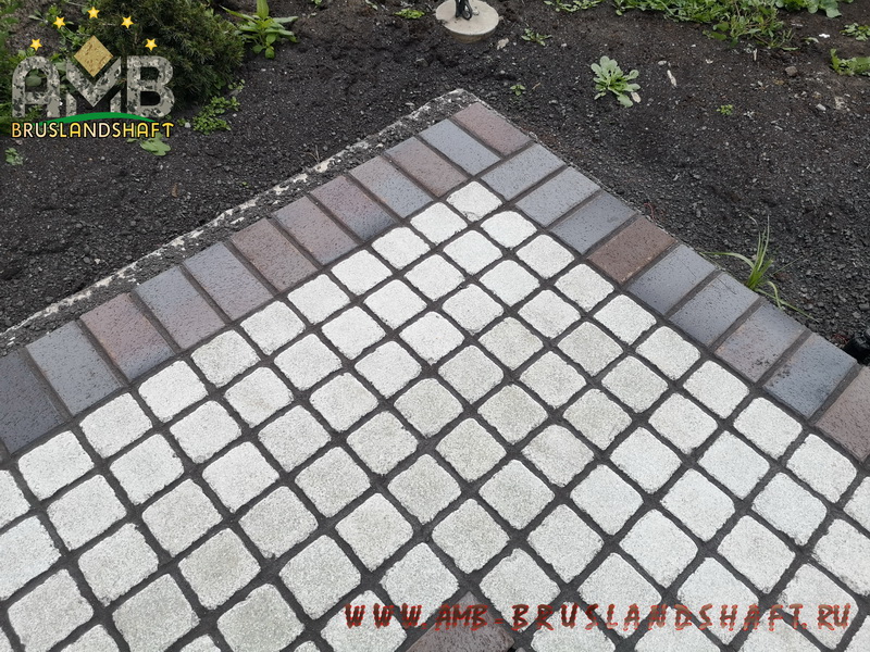 Укладка брусчатки из природного камня