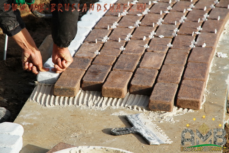 Шов галтованный у брусчатки