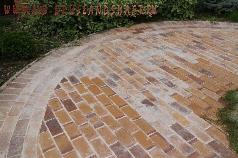 Неправильная укладка клинкерной брусчатки