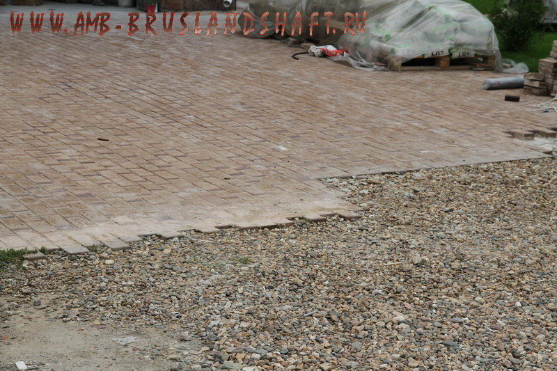 Неправильная укладка клинкерной брусчатки
