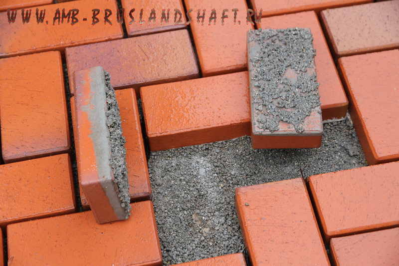 Неправильная укладка клинкерной брусчатки