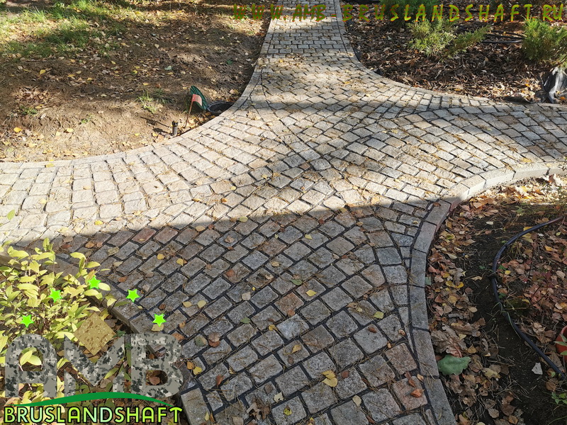 Современная укладка Ржевской брусчатки