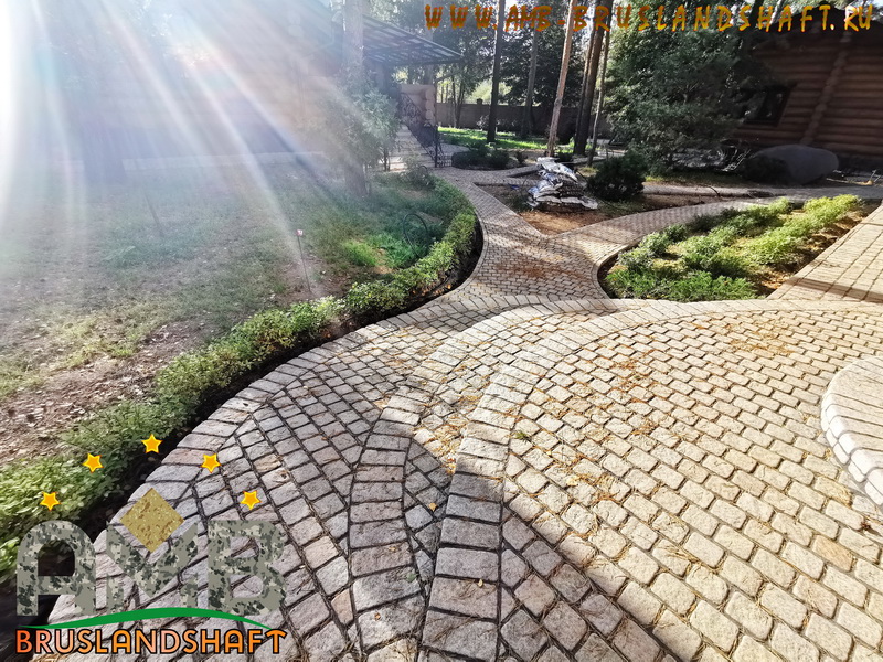 Укладка ржевской брусчатки по технологии AMB-bruslandshaft