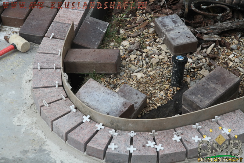 Гранитная брусчатка уложенная по технологии AMB-bruslandshaft