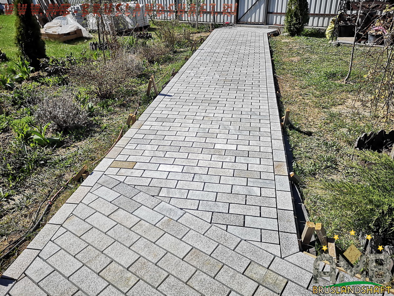 Гранитная брусчатка уложенная по технологии AMB-bruslandshaft