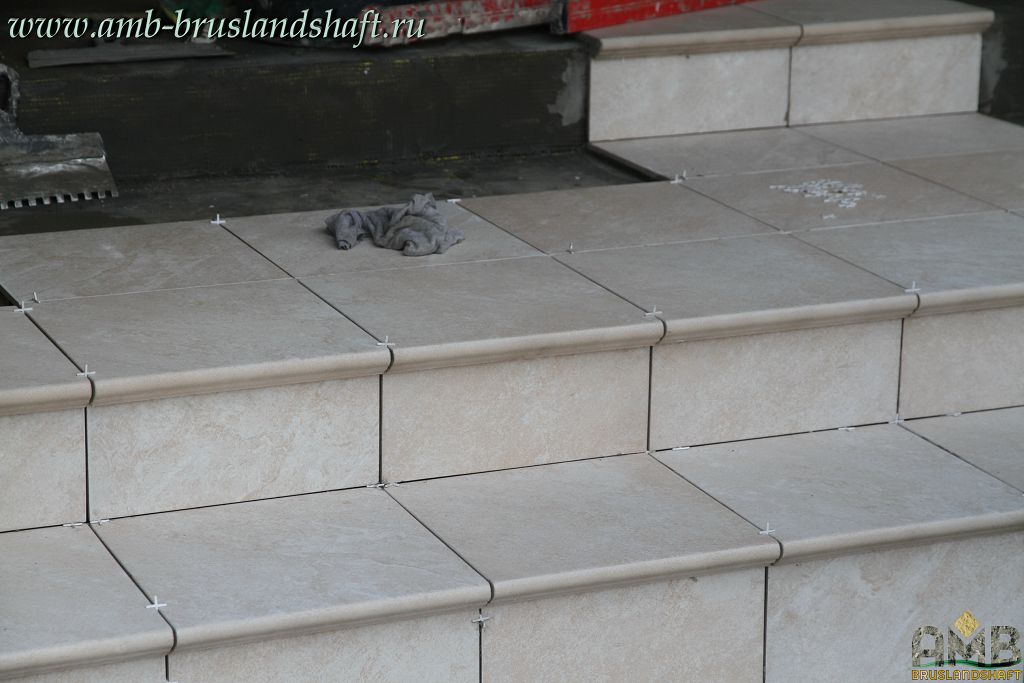 Укладка клинкерных подступений,зазоры