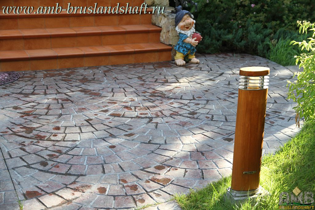 Завершенная работа по укладке клинкерной плитки