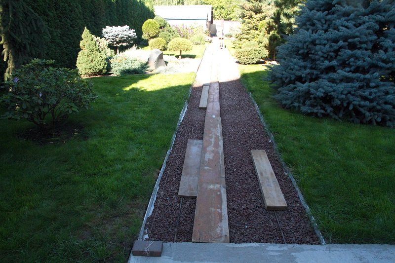 Укладка клинкерной брусчатки на трассовый раствор