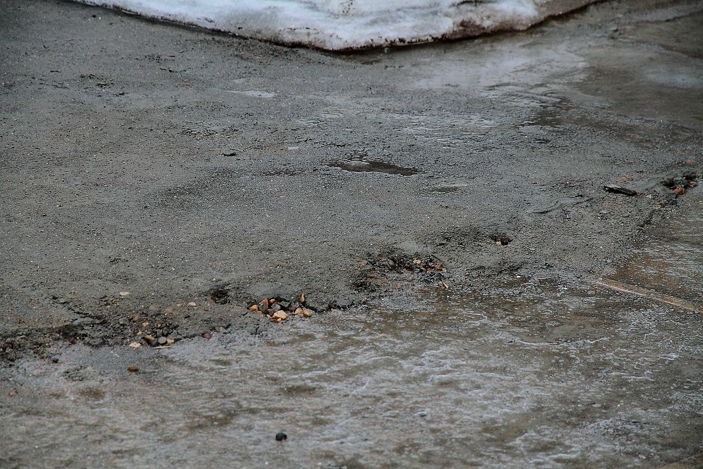 Деформация основания и дефекты клинкерной брусчатки