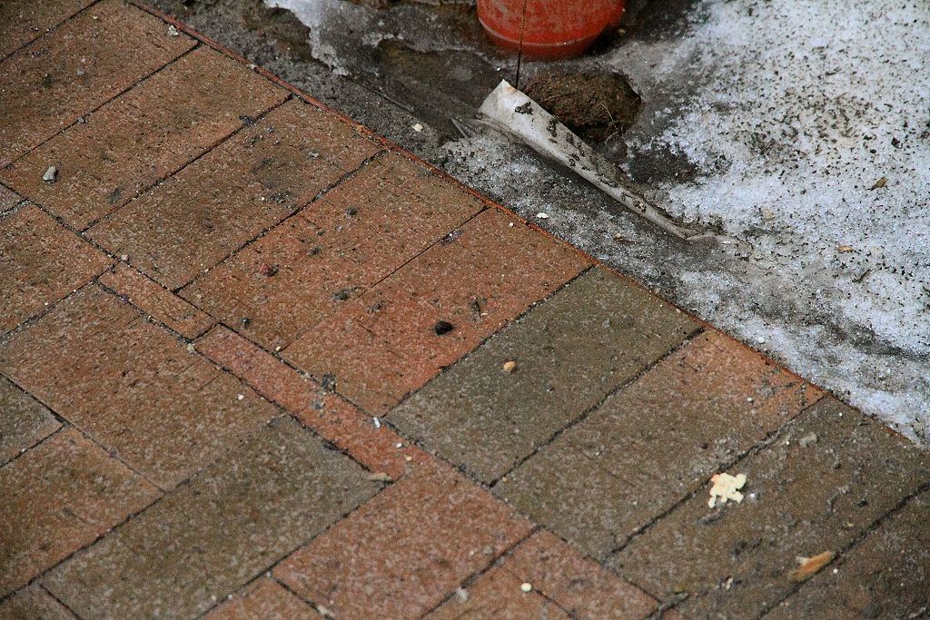 Деформация основания и дефекты клинкерной брусчатки