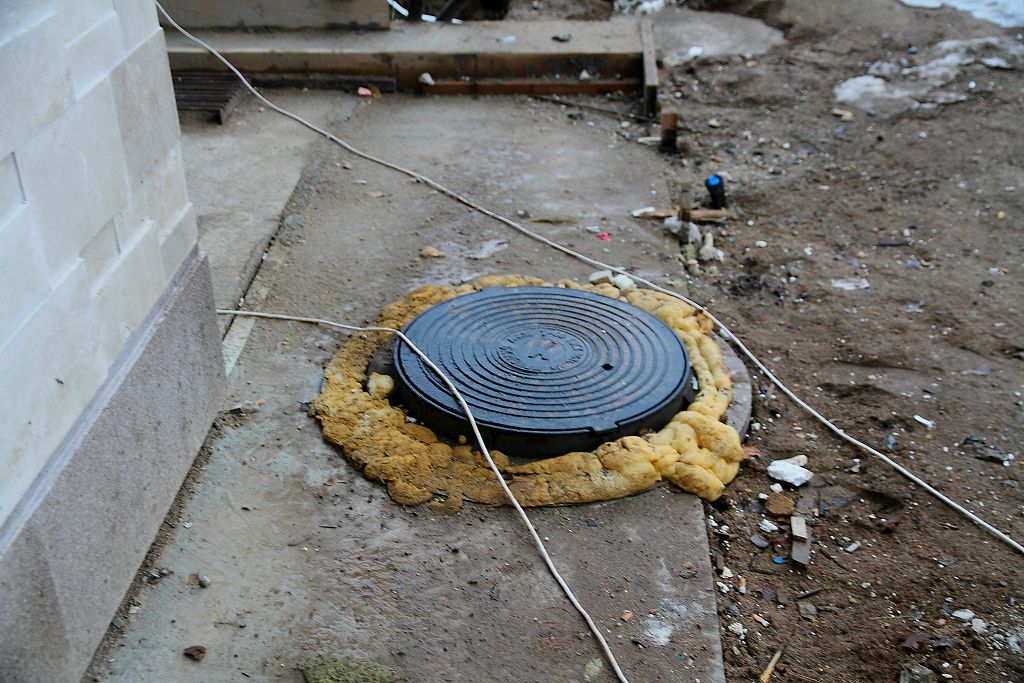 Деформация основания и дефекты клинкерной брусчатки